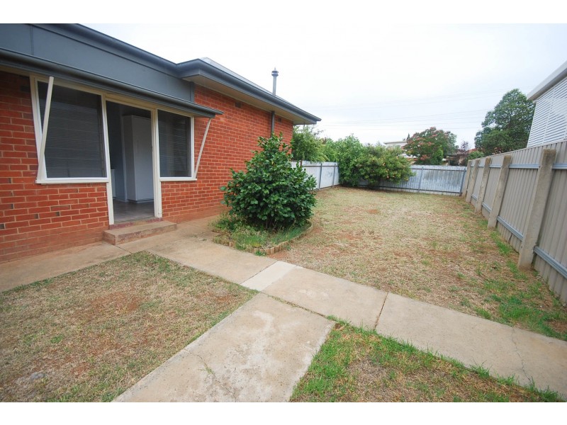 48 Blamey Street, Turvey Park NSW 2650