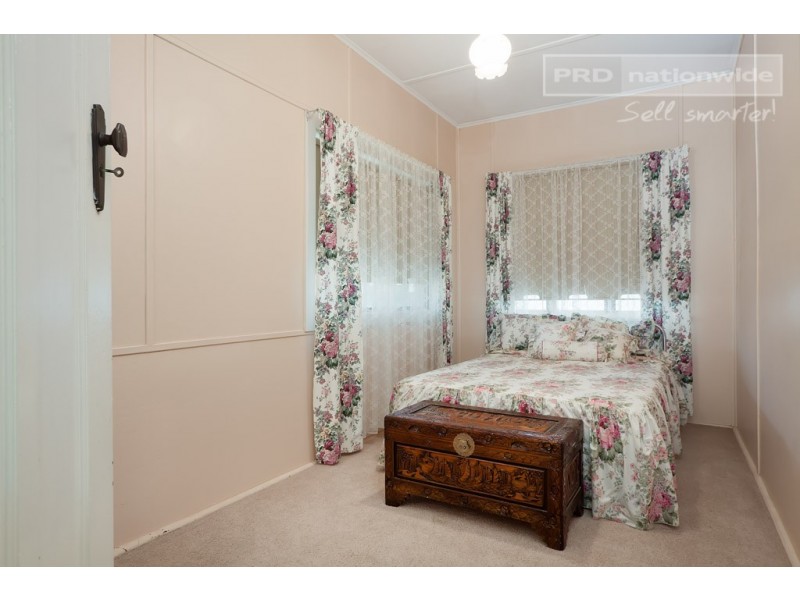 35 Lindsay Street, Turvey Park NSW 2650