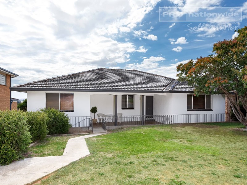 11 Panorama Street, Kooringal NSW 2650