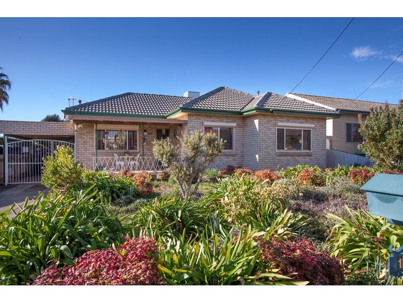 13 Killara Avenue, Mount Austin NSW 2650