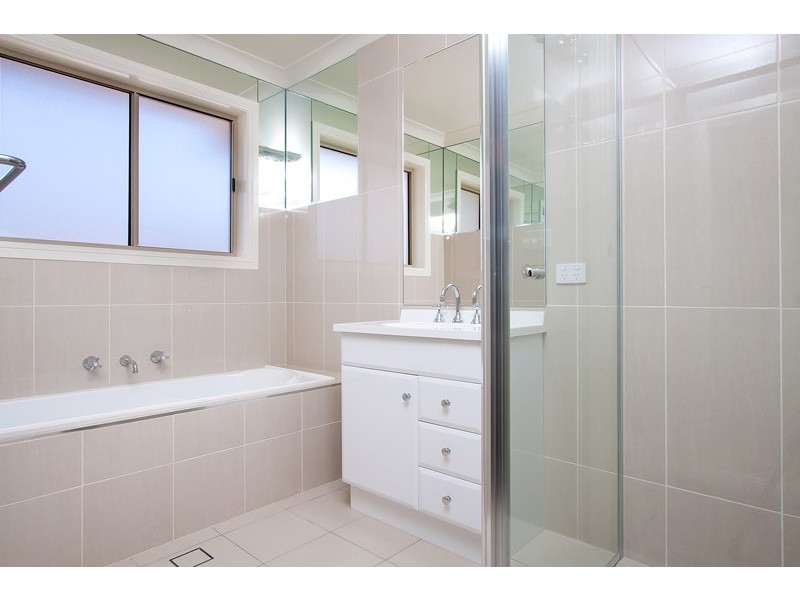 50 Barrima Drive, Glenfield Park NSW 2650