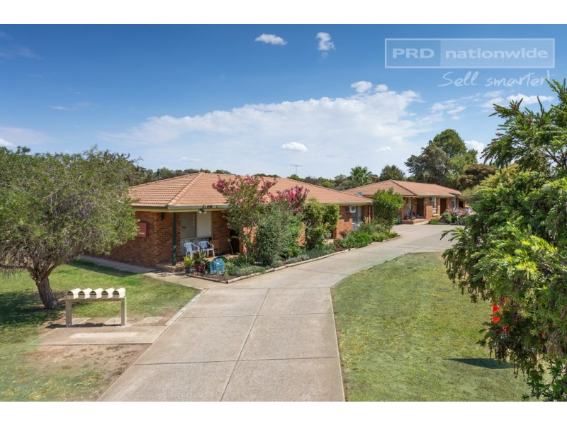 4/4 Borneo Crescent, Wagga Wagga NSW 2650