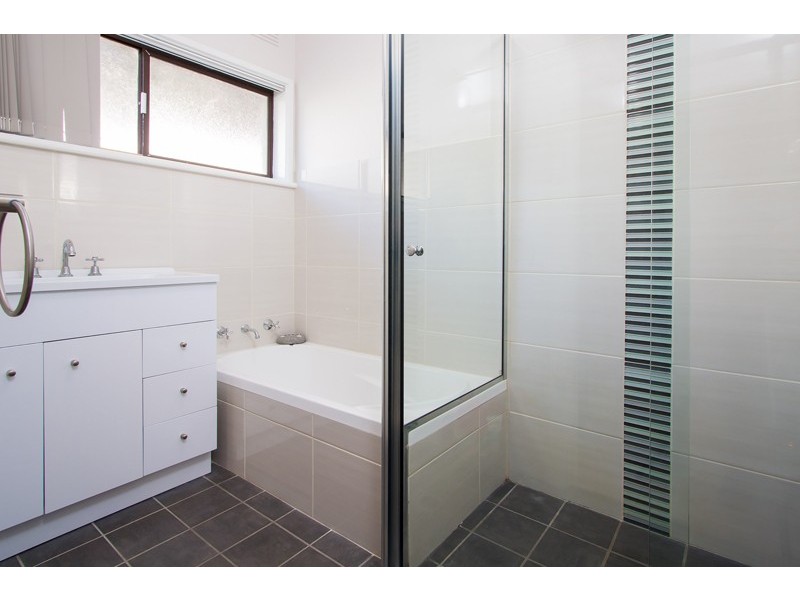 3 Yarrah Street, Kooringal NSW 2650