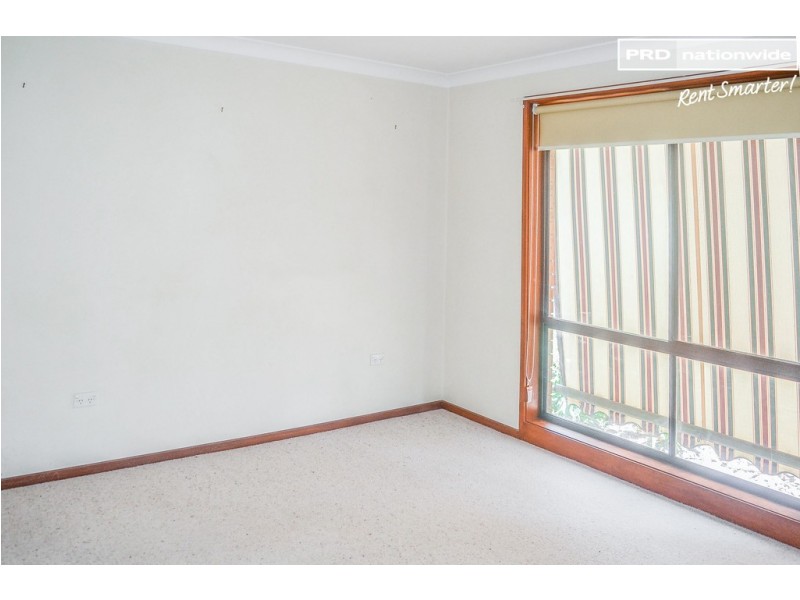 40 Pugsley Ave, Estella NSW 2650