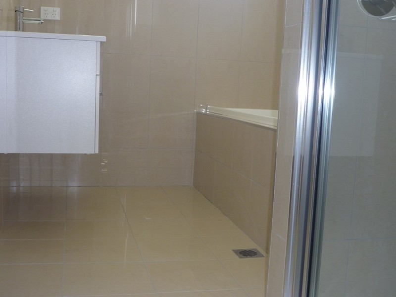 2/6 Tiki Place, Glenfield Park NSW 2650