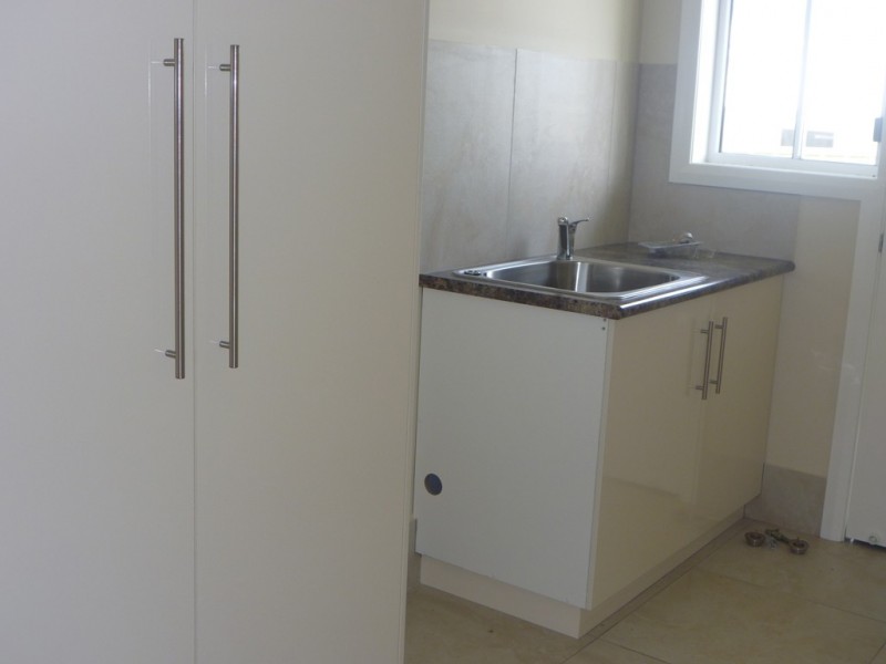 2/6 Tiki Place, Glenfield Park NSW 2650