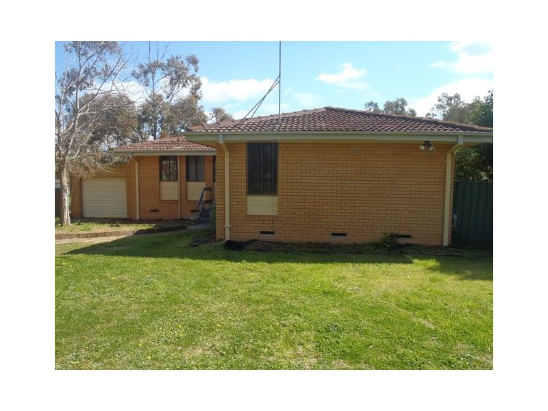 40 Callaghan Street, Ashmont NSW 2650