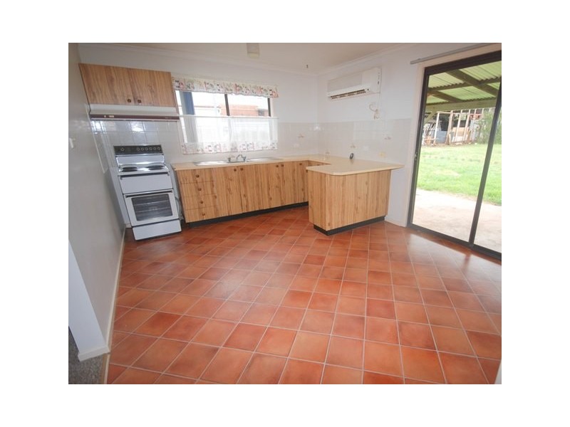21 Stinson Street, Coolamon NSW 2701