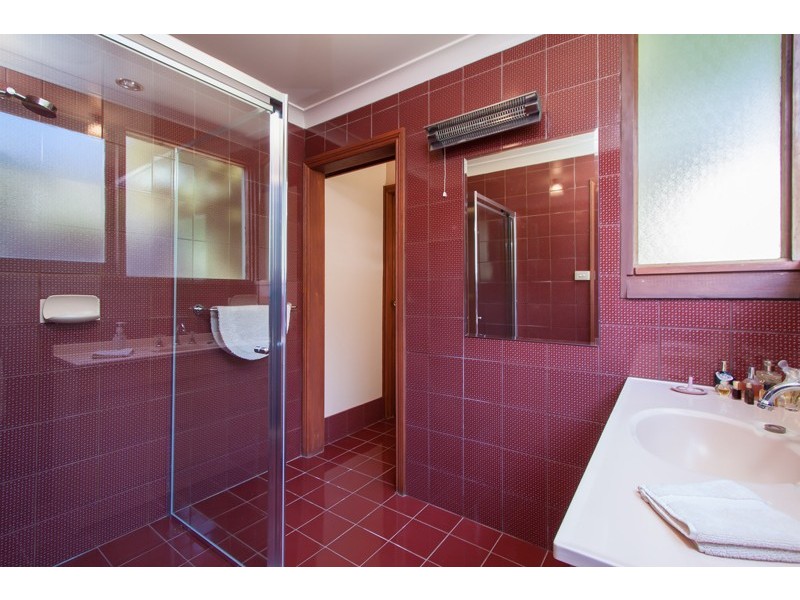 3 Baree Place, Kooringal NSW 2650