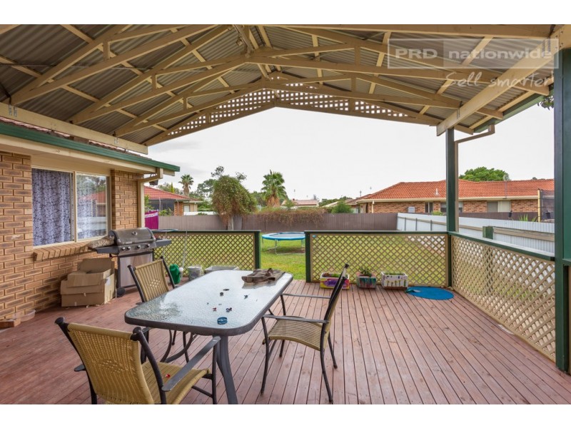 14 Tura Place, Glenfield Park NSW 2650