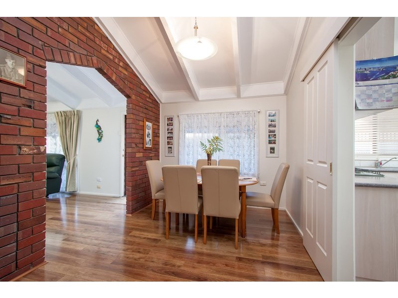 5 Bass Street, Lake Albert NSW 2650