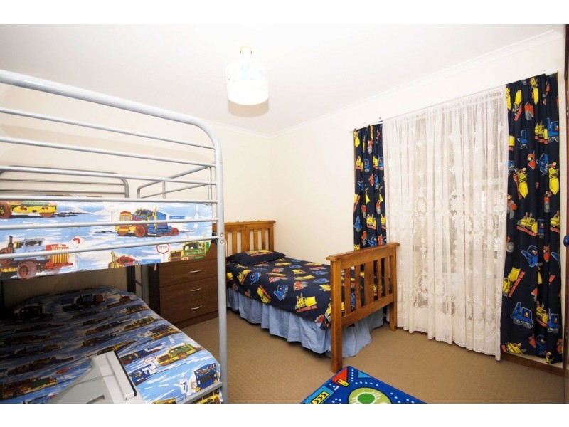 15 Darri Street, Glenfield Park NSW 2650