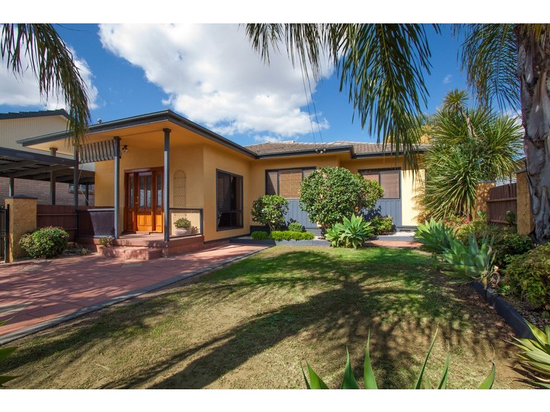13 Koora Place, Mount Austin NSW 2650