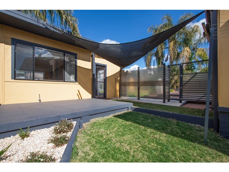 13 Koora Place, Mount Austin NSW 2650