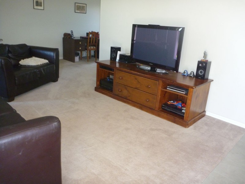 1/10 Kimberely Drive, Tatton NSW 2650