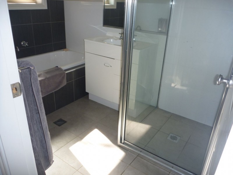 1/10 Kimberely Drive, Tatton NSW 2650