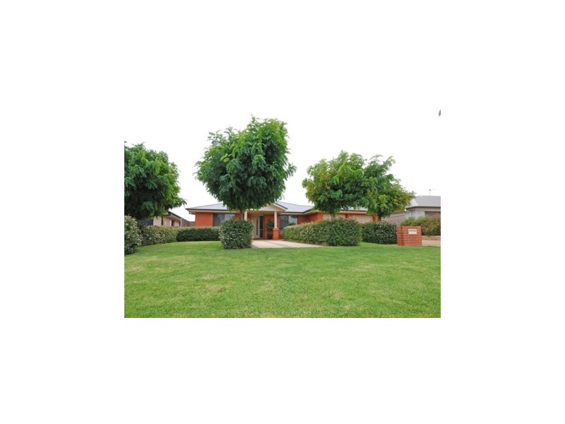 19 Birri Place, Glenfield Park NSW 2650