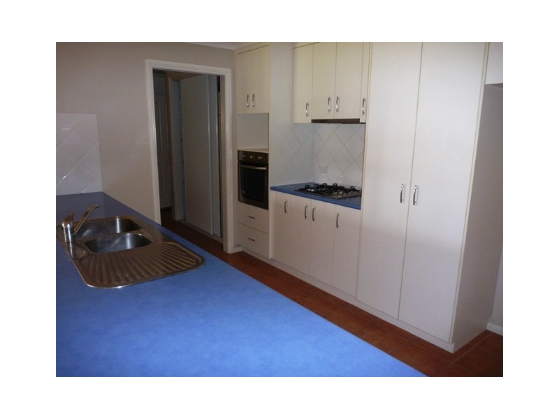 19 Birri Place, Glenfield Park NSW 2650