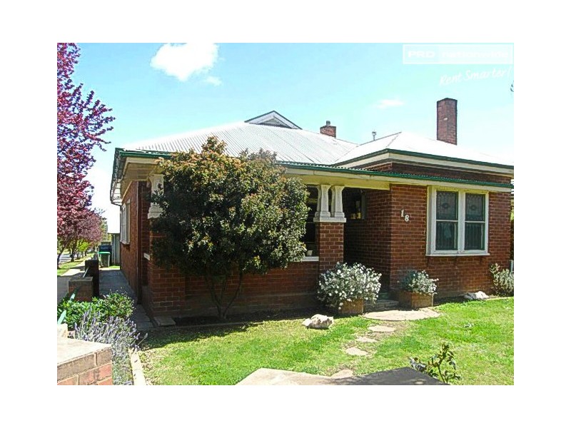 18 Turner Street, Turvey Park NSW 2650