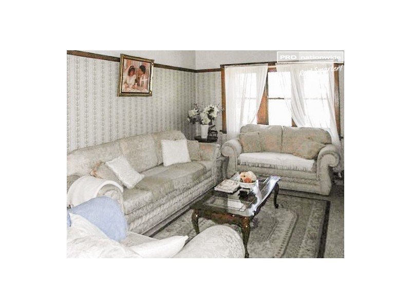 18 Turner Street, Turvey Park NSW 2650