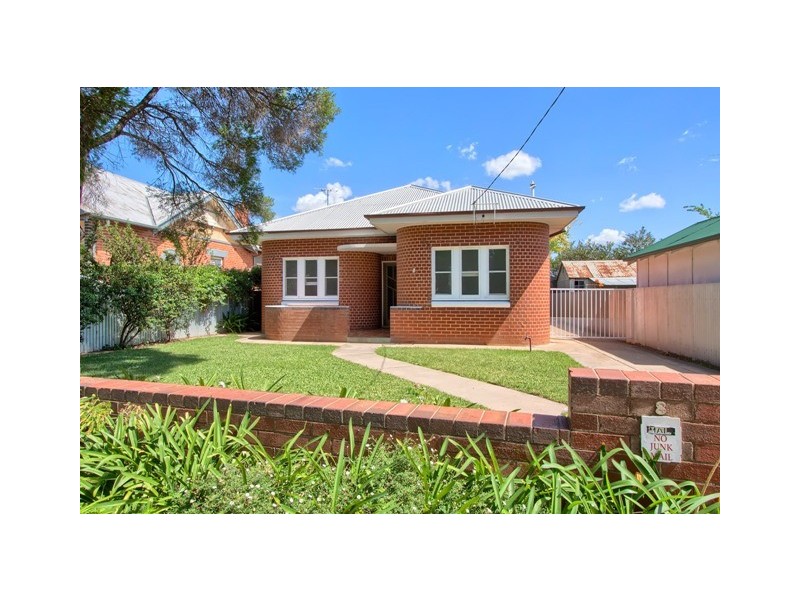 8 Little Best Street, Wagga Wagga NSW 2650
