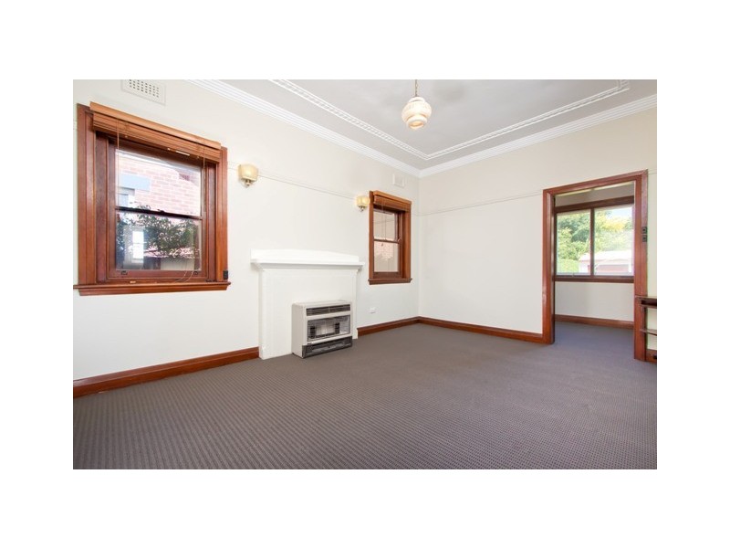 8 Little Best Street, Wagga Wagga NSW 2650
