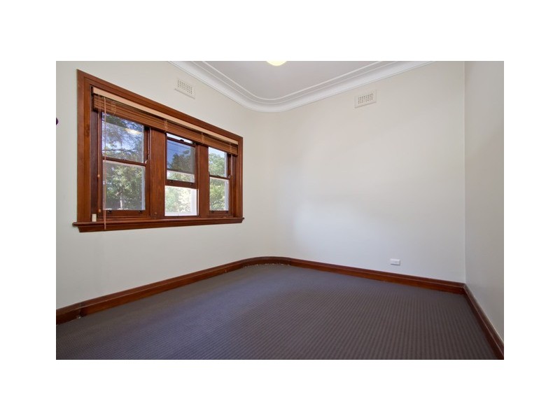 8 Little Best Street, Wagga Wagga NSW 2650