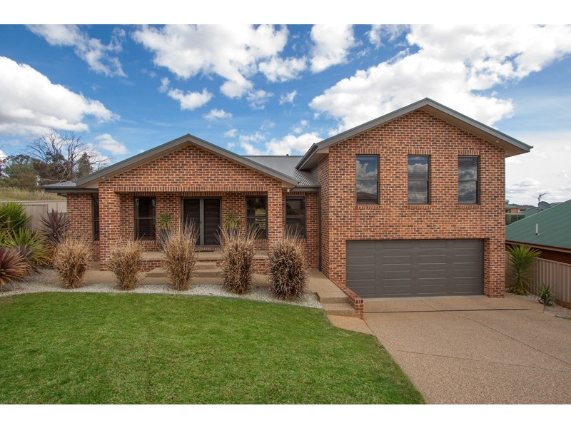 6 Kyalla Place, Bourkelands NSW 2650