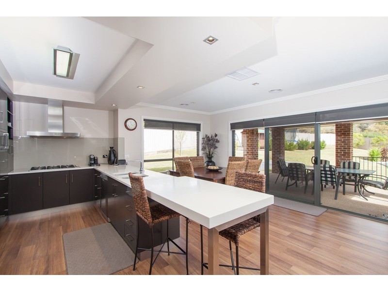 6 Kyalla Place, Bourkelands NSW 2650