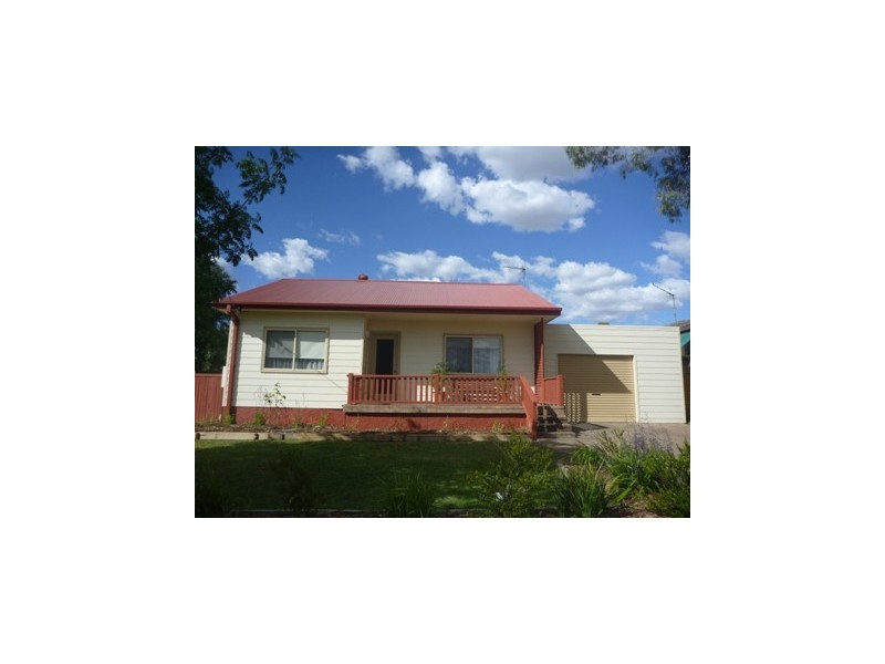 17 Brunskill Ave, Forest Hill NSW 2651