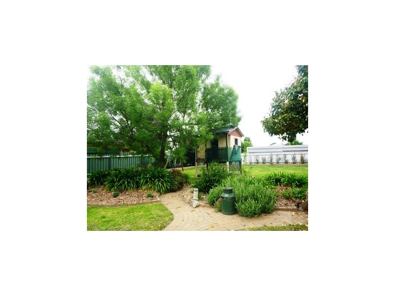 17 Brunskill Ave, Forest Hill NSW 2651