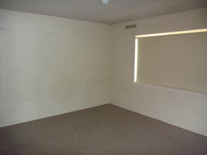 2/13 Nordlingen Drive, Tolland NSW 2650