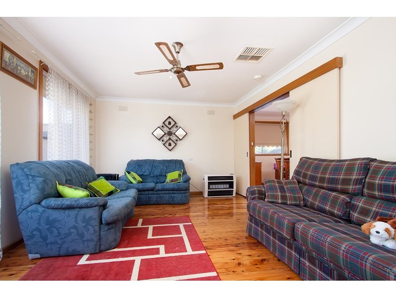 11 Walana Crescent, Kooringal NSW 2650