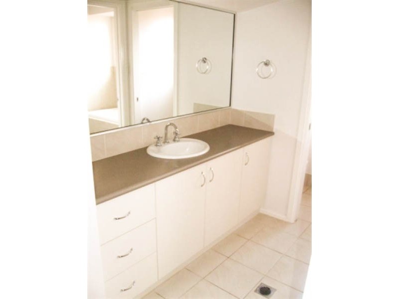 14 Allunga Street, Glenfield Park NSW 2650