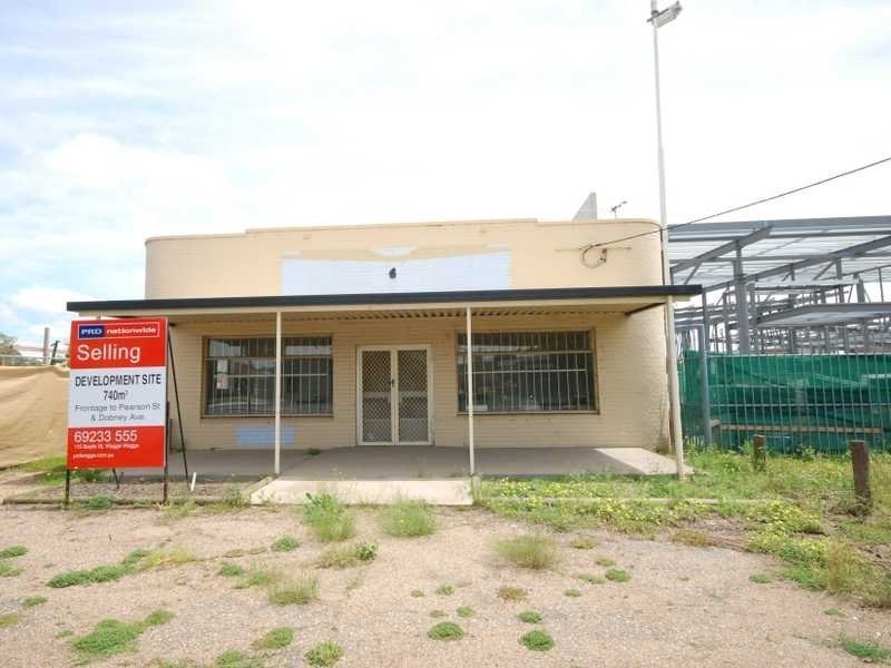 49 Dobney Avenue, Wagga Wagga NSW 2650