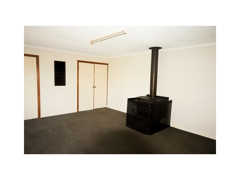 4 Marnock Place, Ashmont NSW 2650