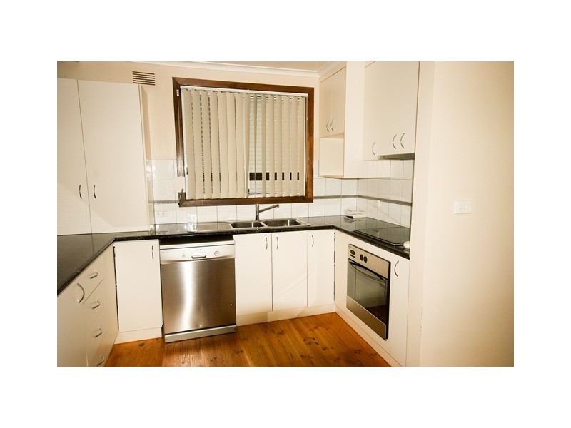 4 Marnock Place, Ashmont NSW 2650