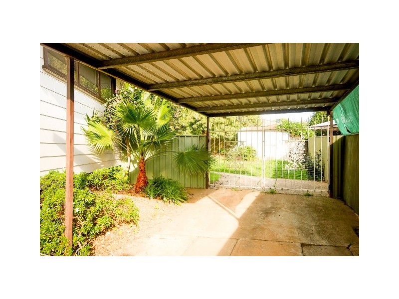 4 Marnock Place, Ashmont NSW 2650