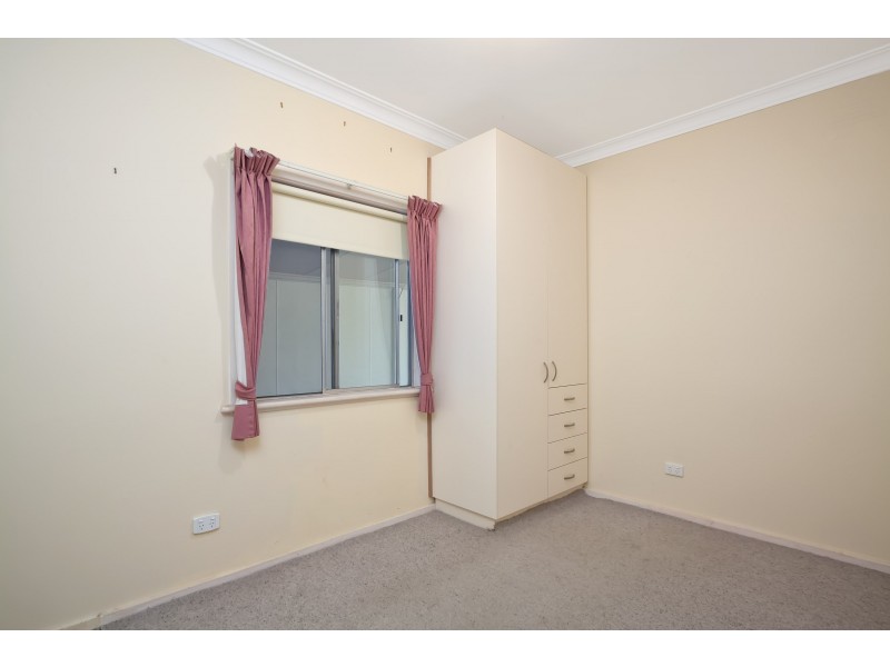 15 Nilma Avenue, Mount Austin NSW 2650