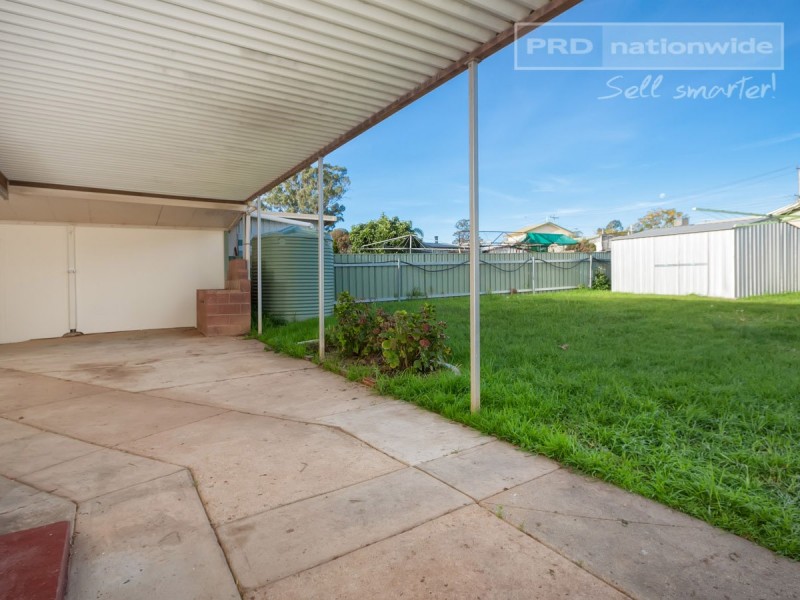 15 Nilma Avenue, Mount Austin NSW 2650