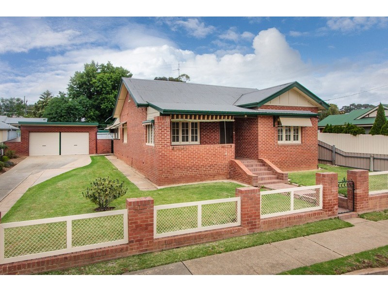 28 Hill Street, Turvey Park NSW 2650