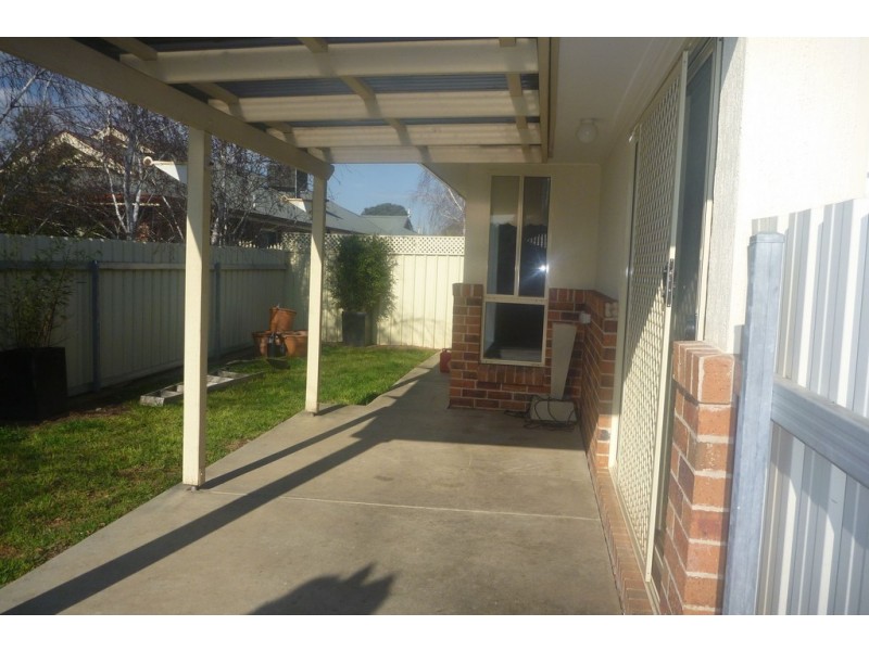 2/29 Lansdowne Avenue, Wagga Wagga NSW 2650