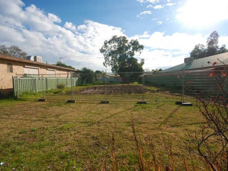 63 Gormly Avenue, Wagga Wagga NSW 2650