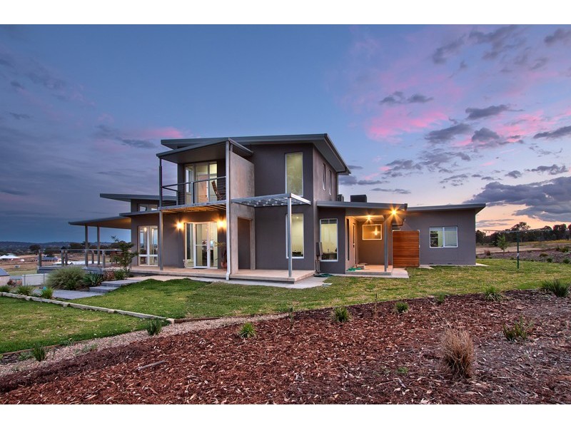 77 Riverview Drive, Moorong NSW 2650