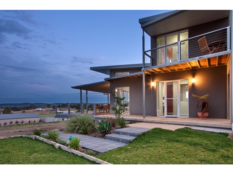 77 Riverview Drive, Moorong NSW 2650