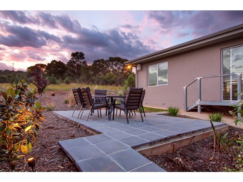77 Riverview Drive, Moorong NSW 2650