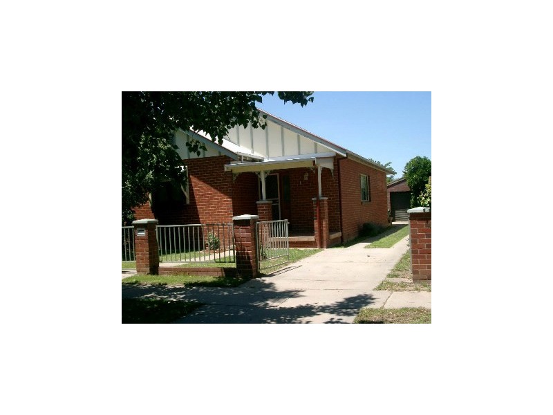 4 Travers, Wagga Wagga NSW 2650