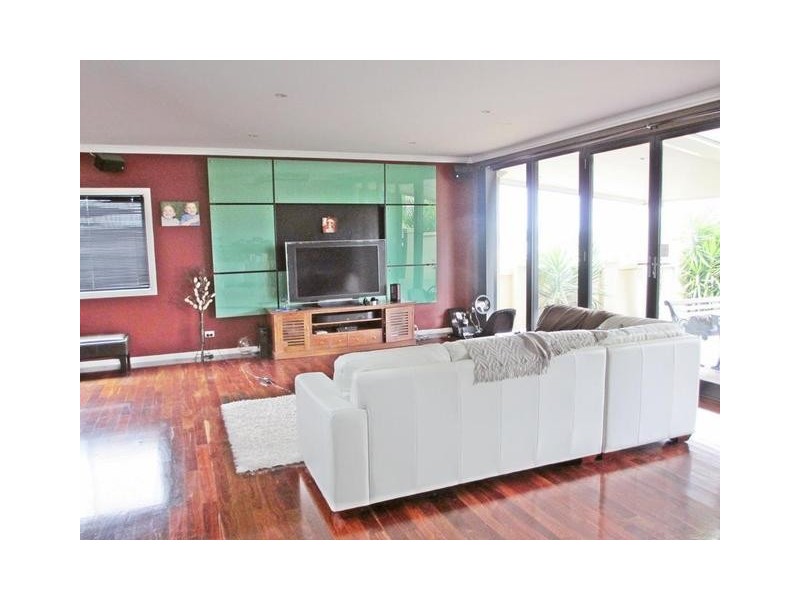 42 Stirling Boulevarde, Tatton NSW 2650