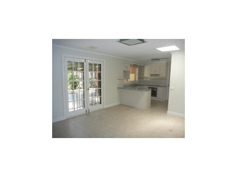 10 Corella Place, Estella NSW 2650