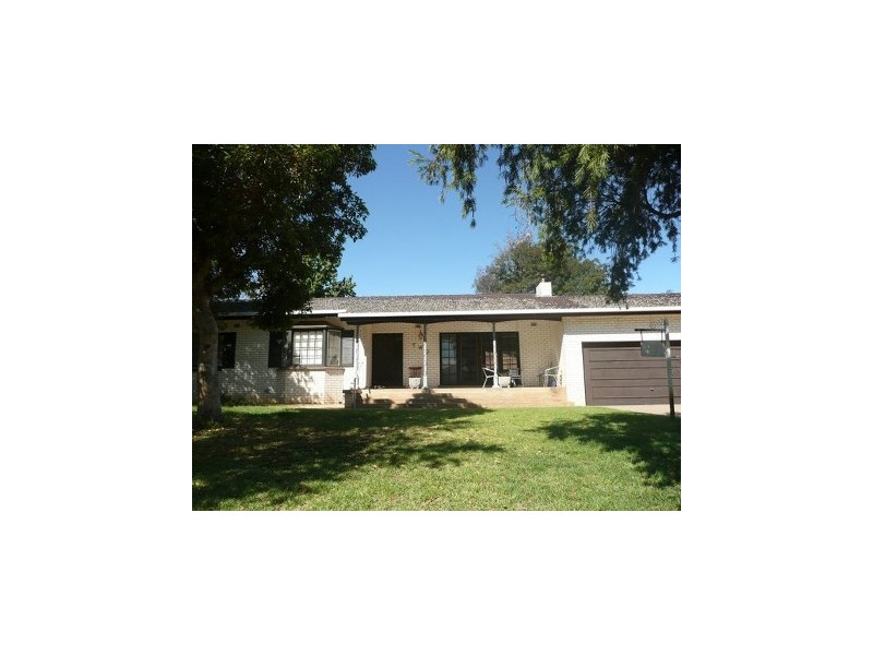 2 OConnor Street, Tolland NSW 2650